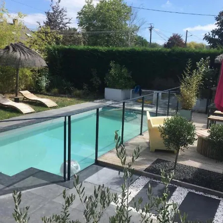 Loft Angers Sud, Golf & Chateaux ホテル